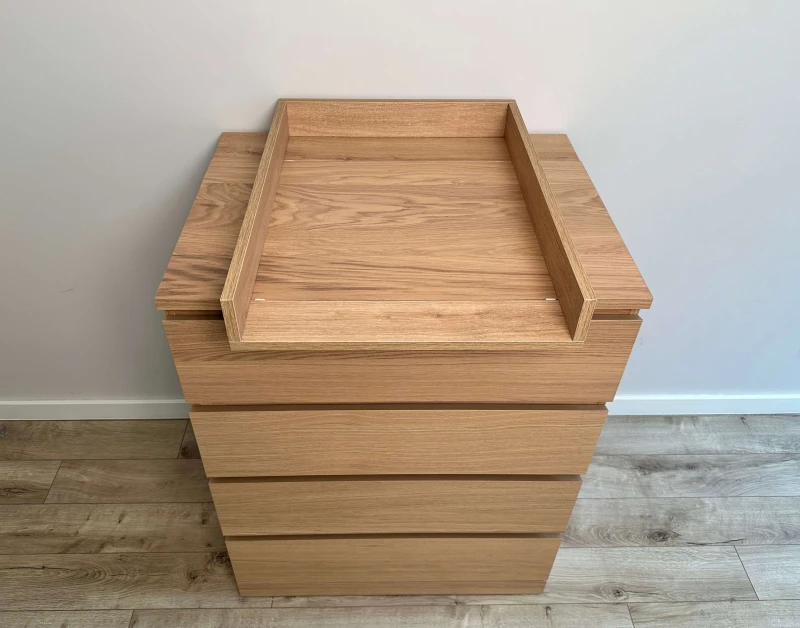 Nakładka przewijak na komodę Malm Ikea (80x48cm) z blendą - Dąb BEJCOWANY